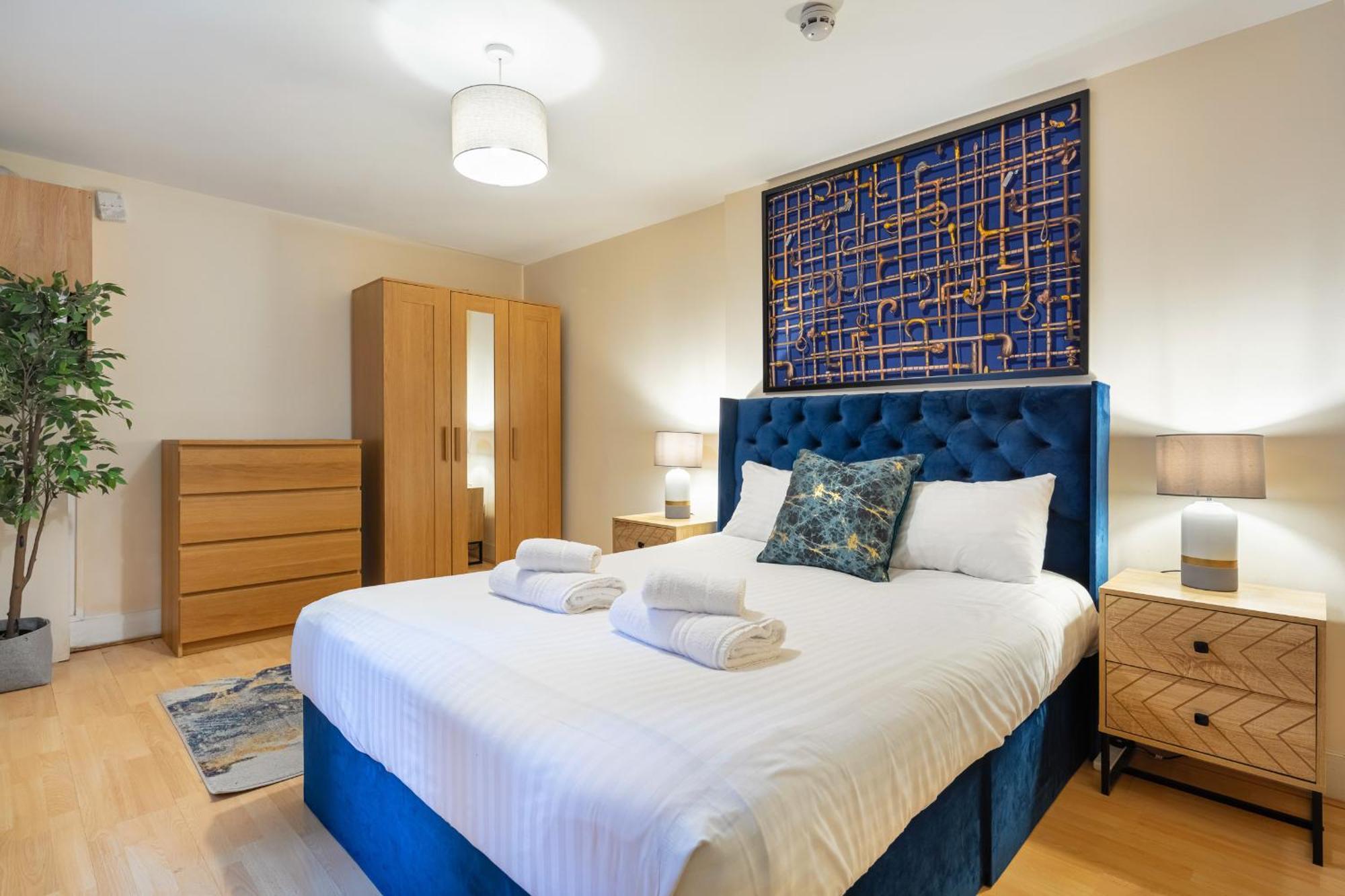 Elegant Kensington Apartment With Patio Londra Dış mekan fotoğraf
