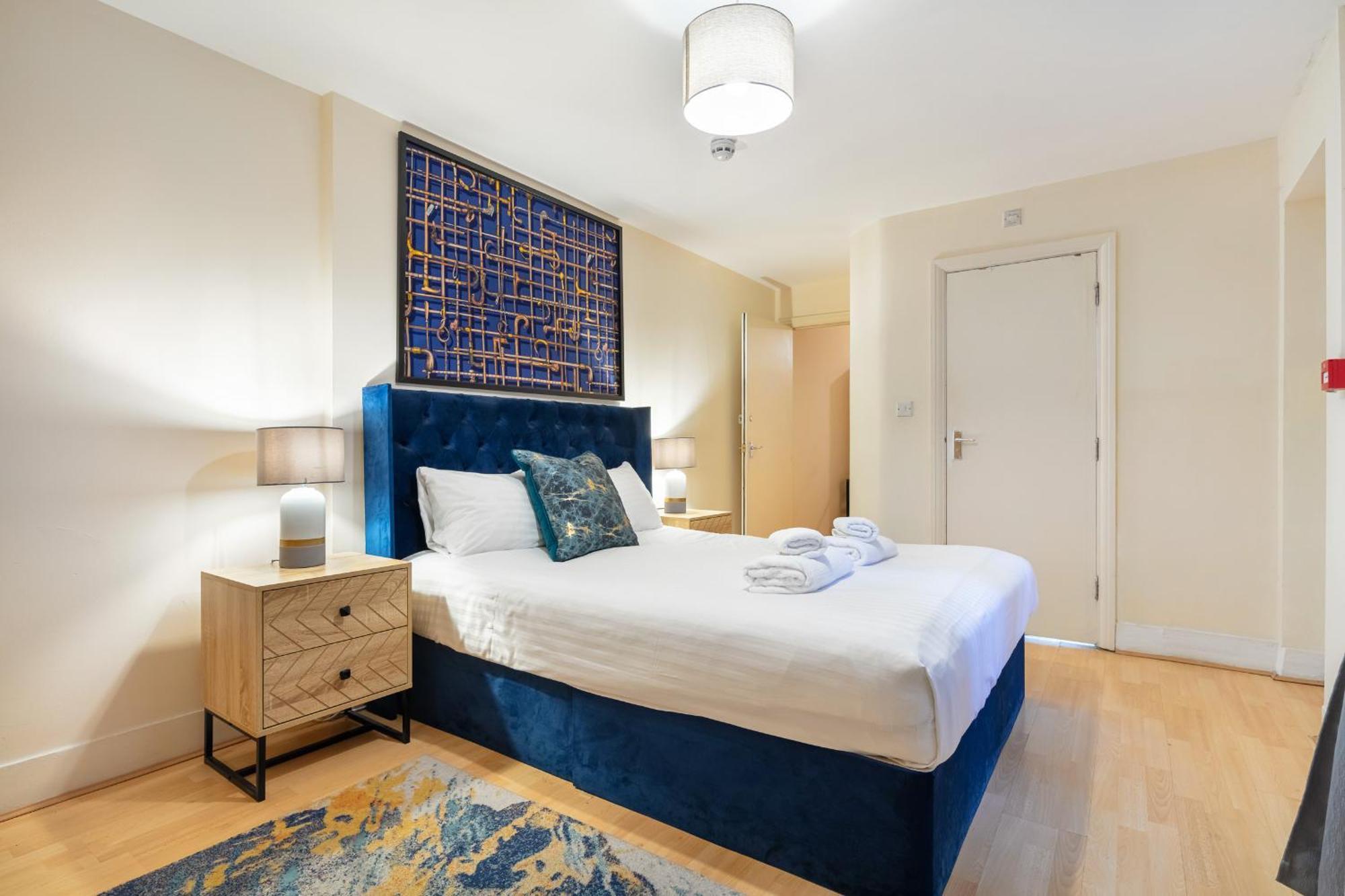 Elegant Kensington Apartment With Patio Londra Dış mekan fotoğraf
